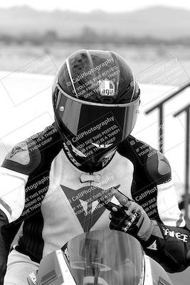 media/Mar-20-2023-Moto Forza (Mon) [[d0bbc59e78]]/Around the Pits/